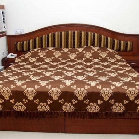 Hotel Sunrise Inn Lucknow Ngoại thất bức ảnh