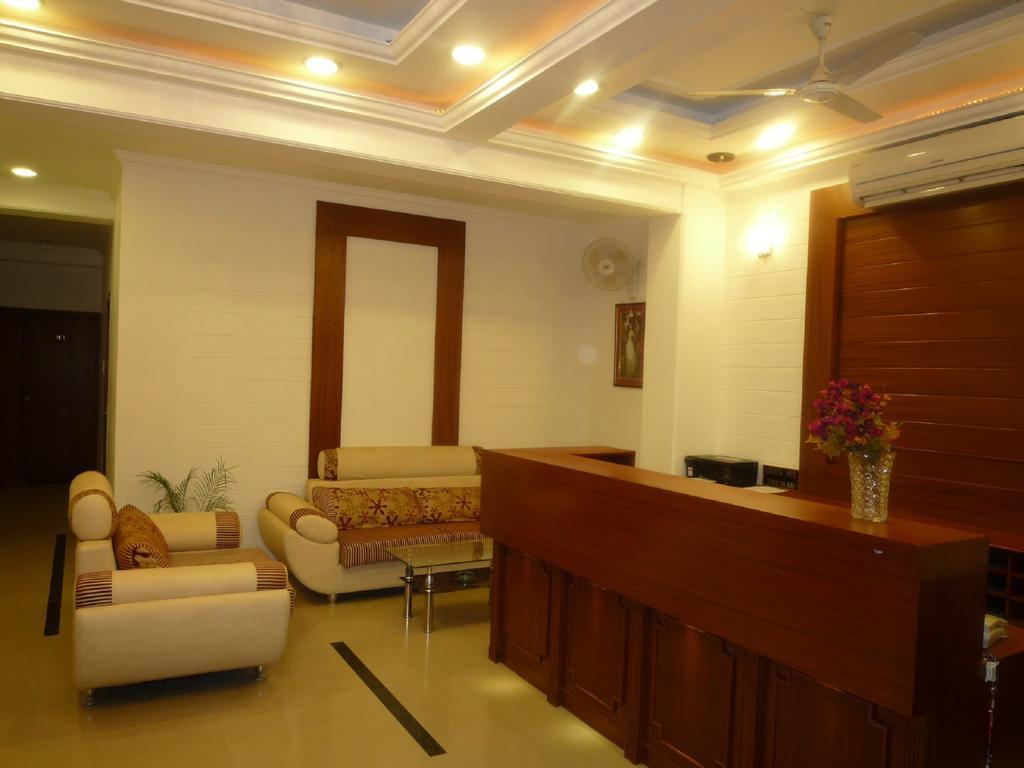 Hotel Sunrise Inn Lucknow Ngoại thất bức ảnh