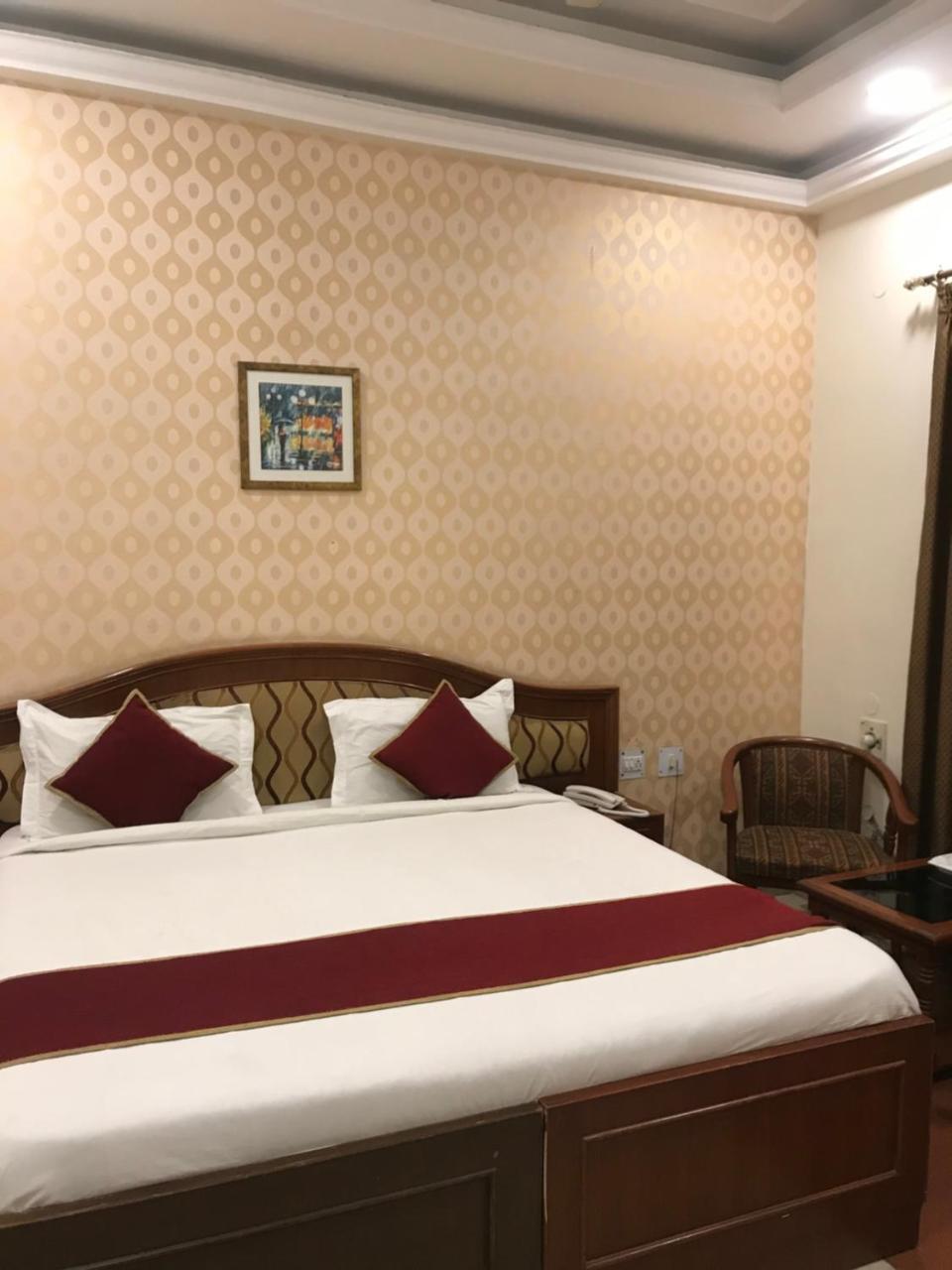 Hotel Sunrise Inn Lucknow Ngoại thất bức ảnh